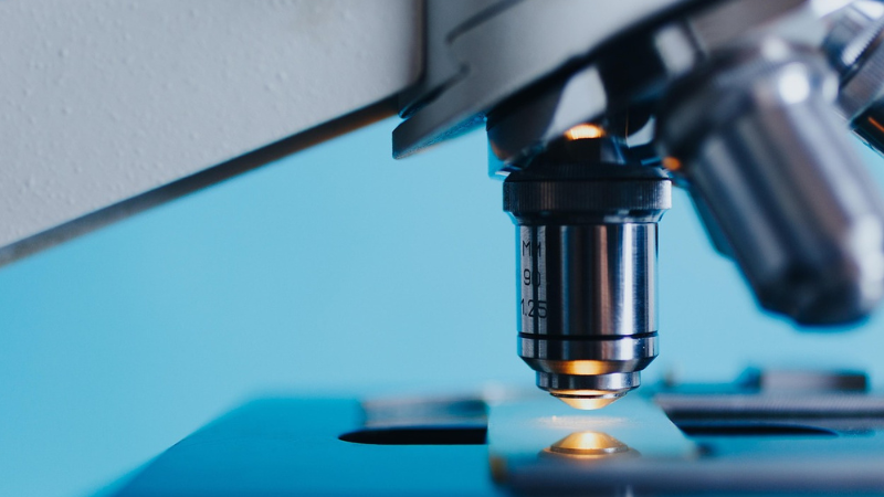 Adrián Halvoník (1)