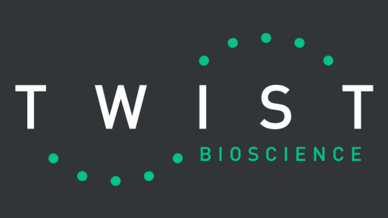 Adrián Halvoník (2)